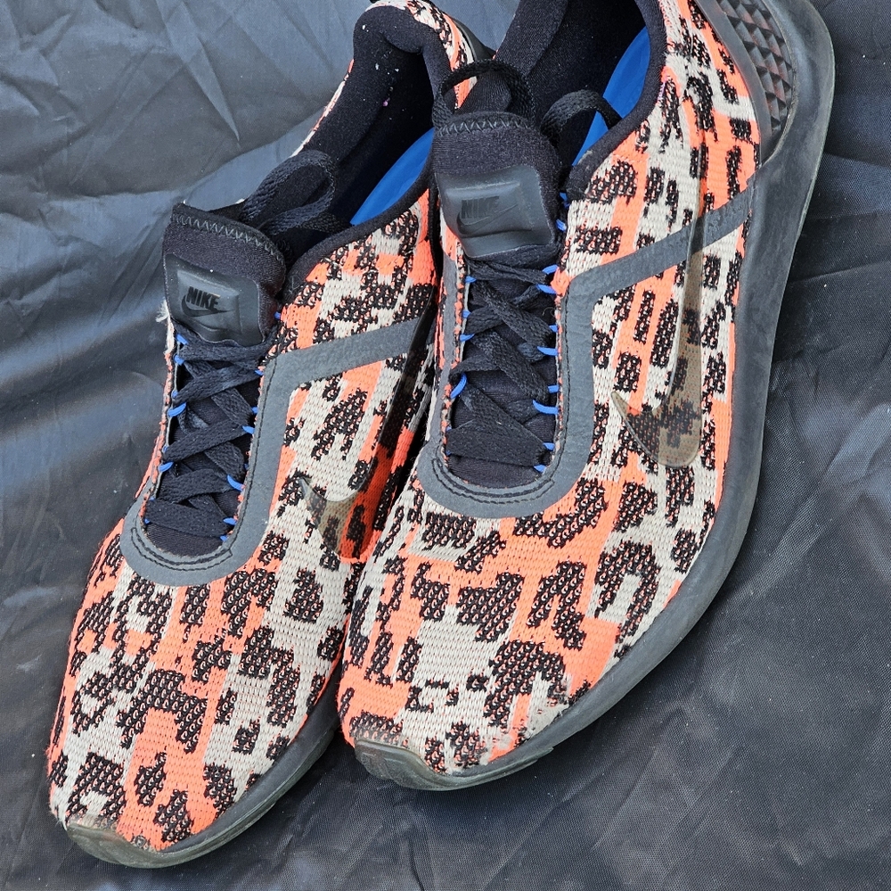 Nike Lunarestoa 2 KJCRD Essential Premium 2015 Size 11 Used 777503-008